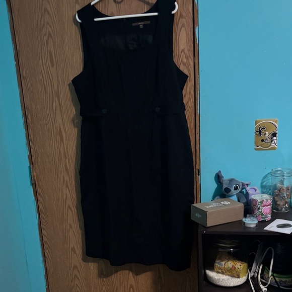 Merona Dresses & Skirts - Merona Classic Black Midi Dress